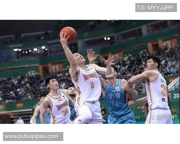 广州篮球队防守与反击的优缺点分析及未来改进方向探讨